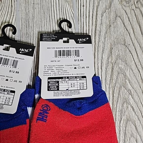 NHL New York Rangers Crew Socks 3 Pairs Size Large NEW - Picture 8 of 9
